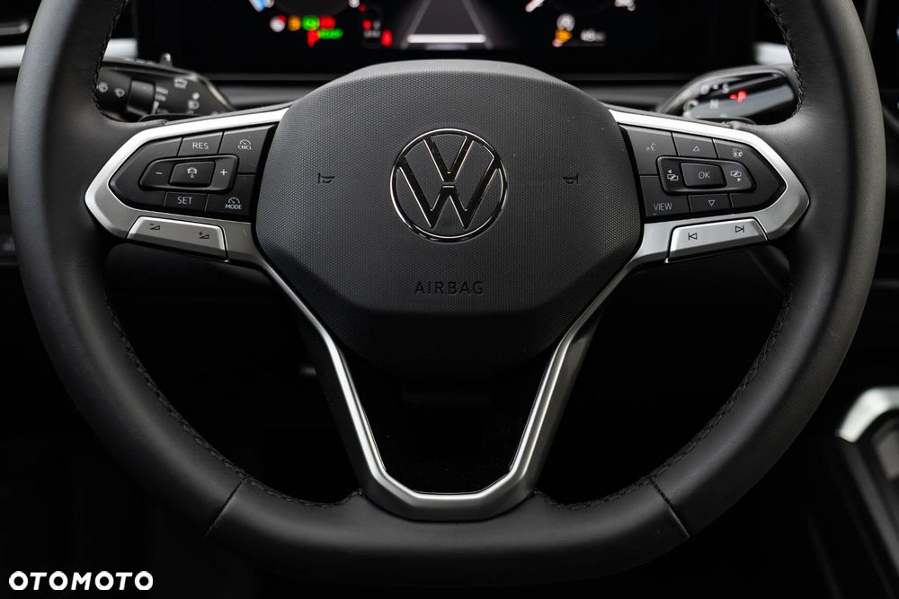Volkswagen T-Roc 1.5 eTSI Life DSG - 38