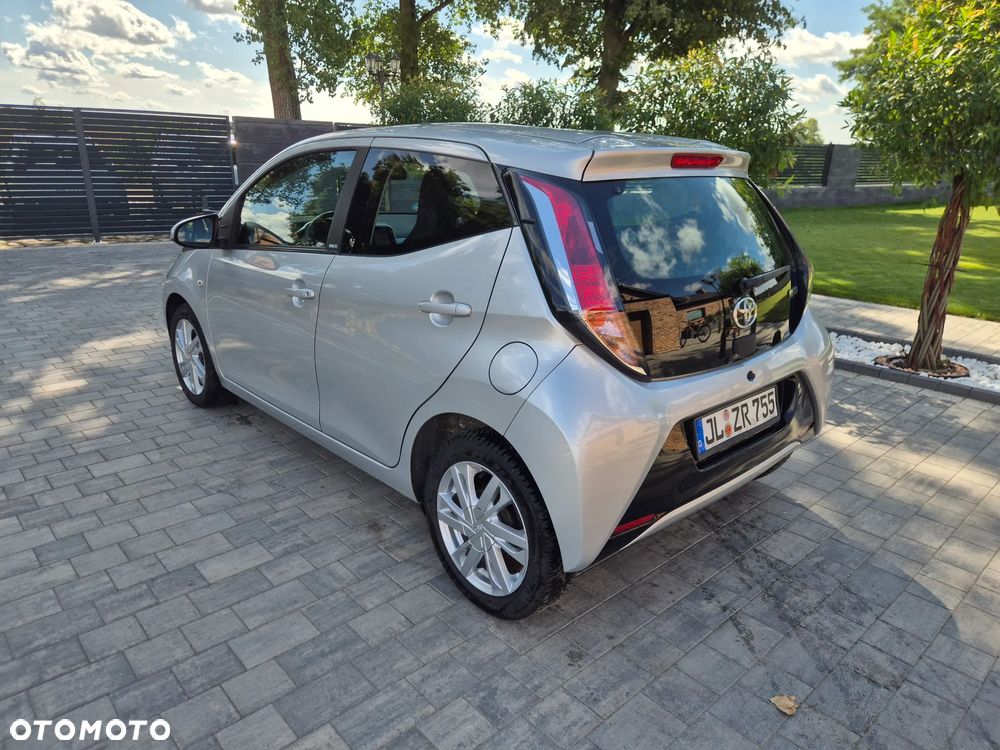 Toyota Aygo x-play Edition-S - 4
