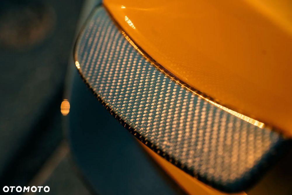 Mercedes-Benz Klasa C 63 AMG - 12