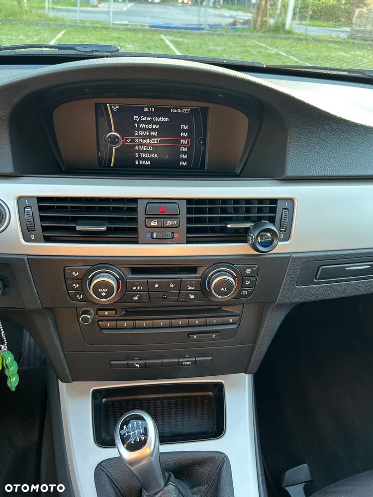 BMW Seria 3 320d - 27