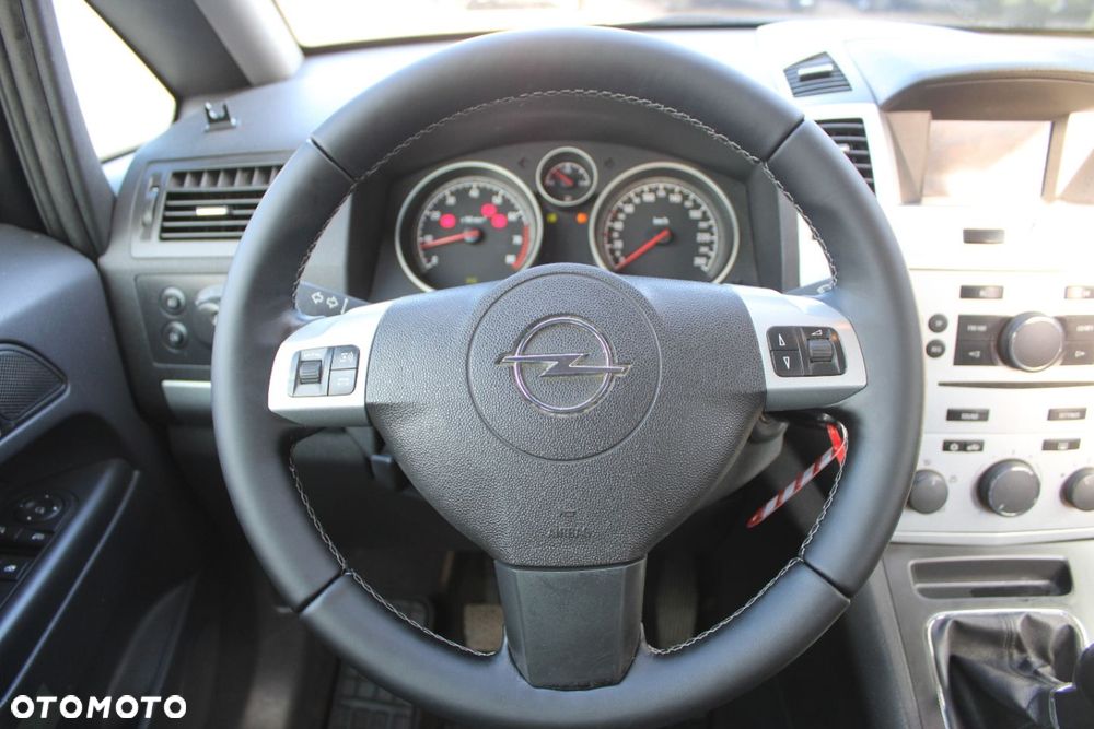 Opel Zafira - 27