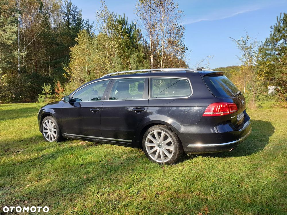 Volkswagen Passat Variant 2.0 TDI DSG BlueMotion Technology Comfortline - 2