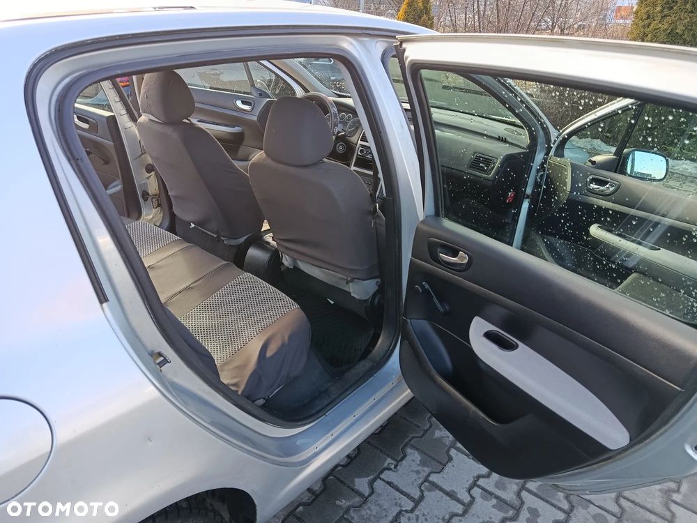 Peugeot 307 - 10