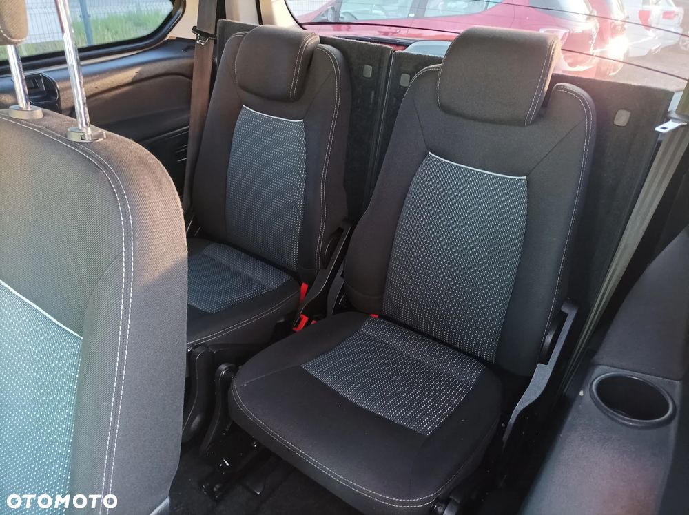 Ford Galaxy 1.6 TDCi DPF Start-Stop Ambiente - 23