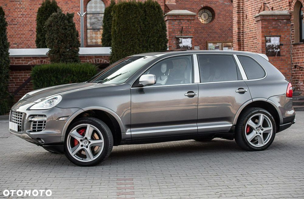 Porsche Cayenne Turbo Tiptronic S - 13