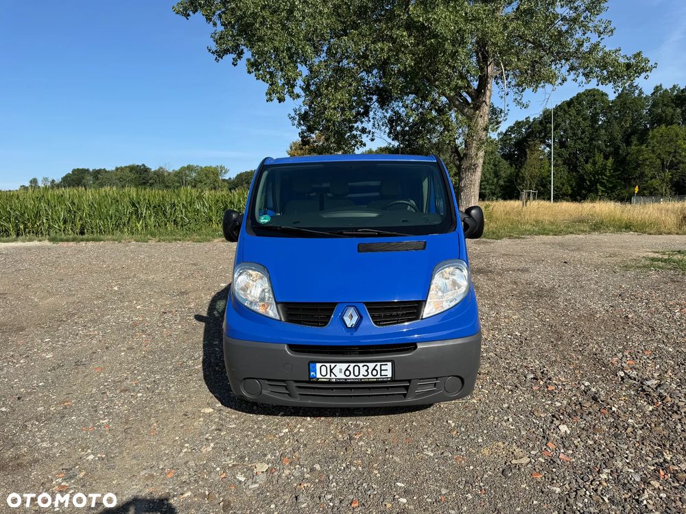 Renault TRAFIC - 1
