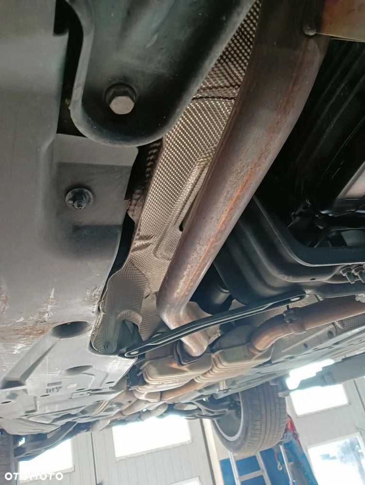 Mercedes-Benz GL 500 4Matic 7G-TRONIC Grand Edition - 17