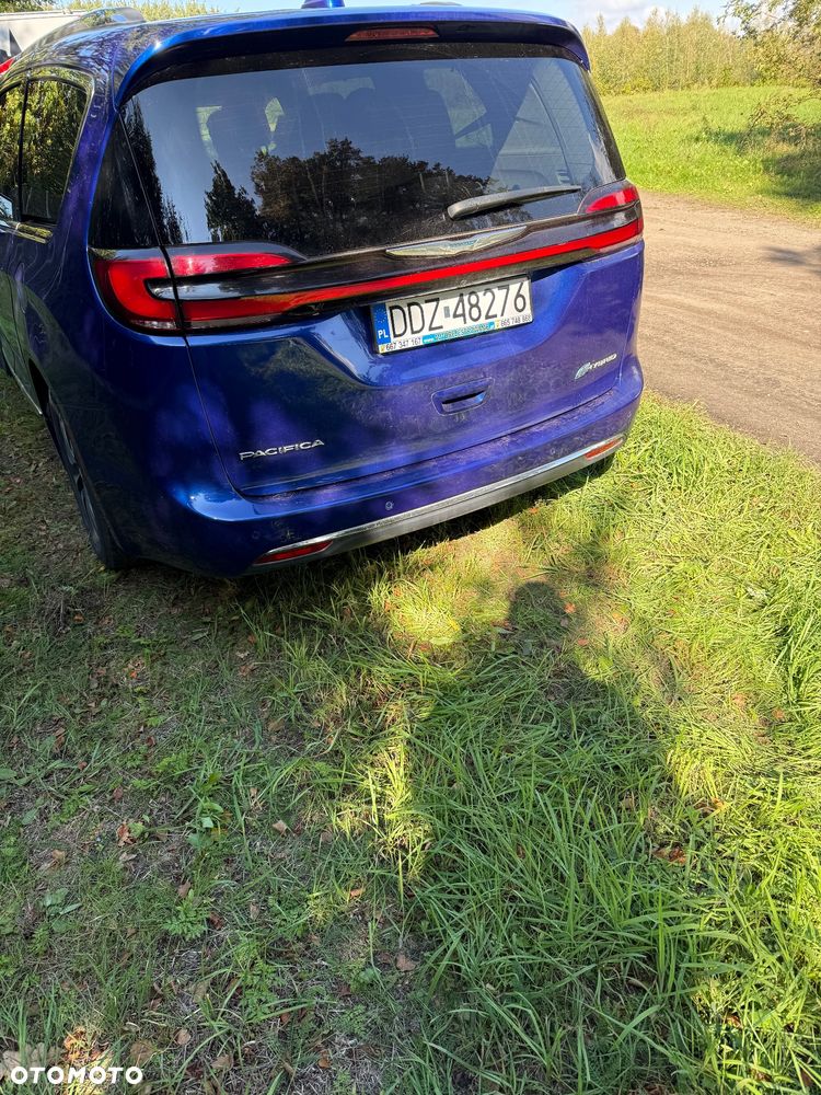 Chrysler Pacifica - 2