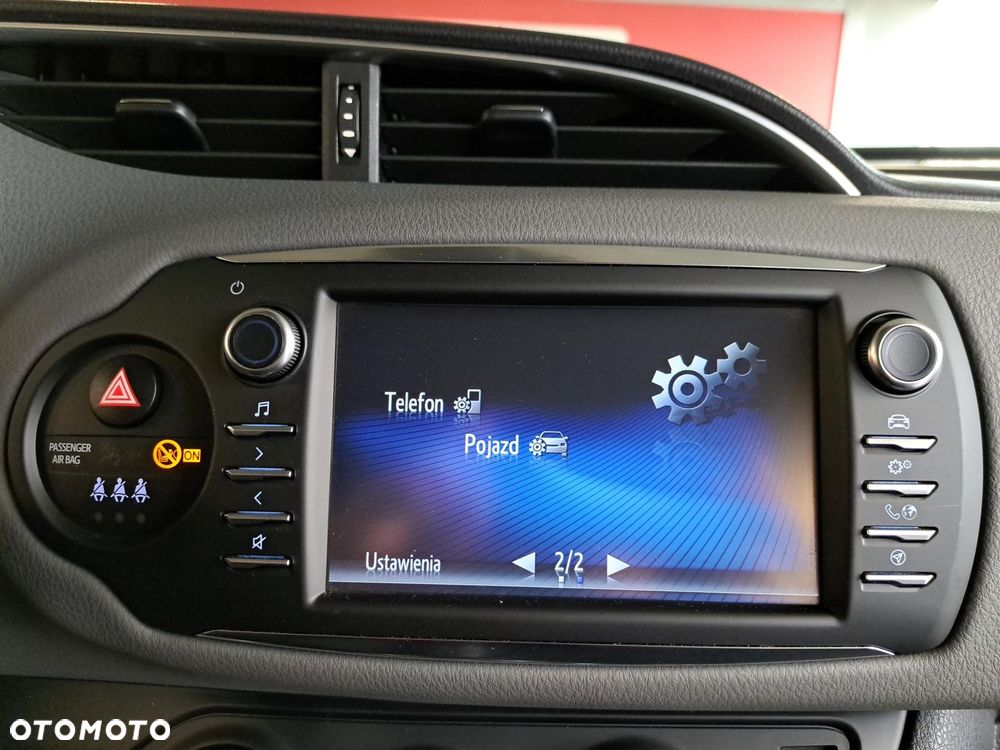 Toyota Yaris - 24