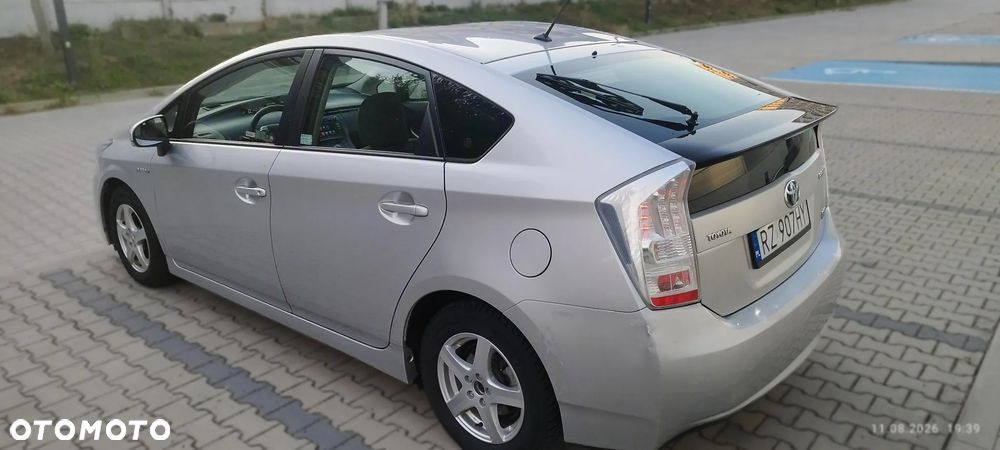 Toyota Prius 1.8 HSD Prestige - 4