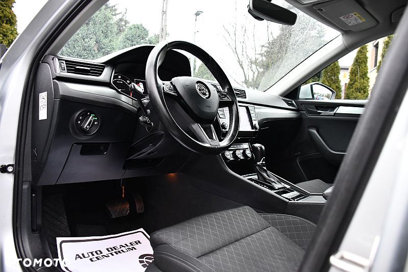 Skoda Superb 1.6 TDI DSG Style - 9