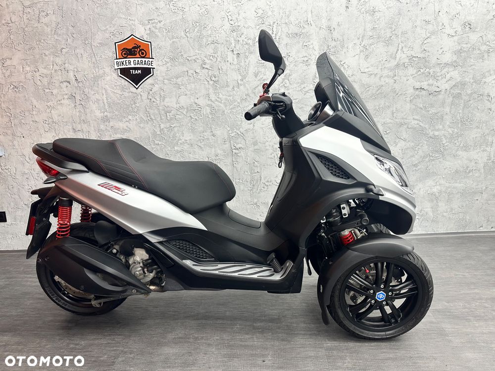 Piaggio MP-3 - 1