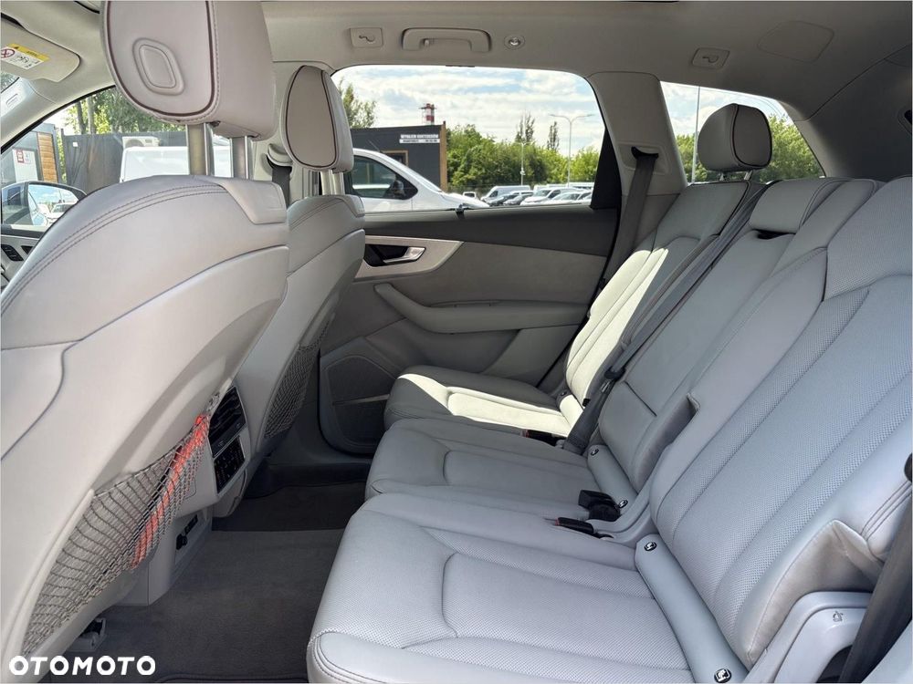 Audi Q7 55 TFSI mHEV Quattro S Line Tiptr - 18