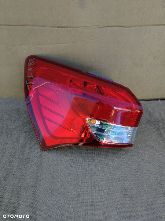 HYUNDAI IX20 10- LAMPA LEWA TYŁ TYLNA 92401-1K0