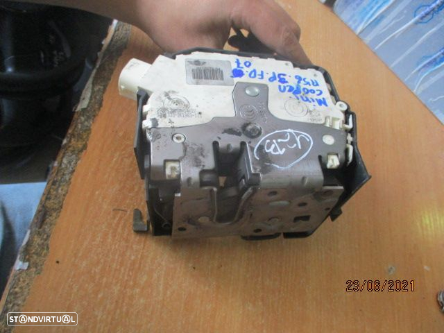 Fecho 441627204 MINI COOPER R56 2007 3P FD 7 PINOS - 4