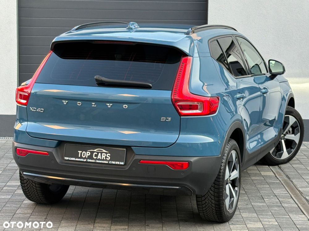 Volvo XC 40 B3 B DKG Ultra Black Edition - 35