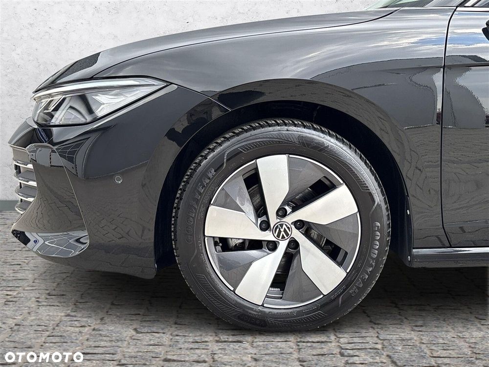 Volkswagen Passat - 37
