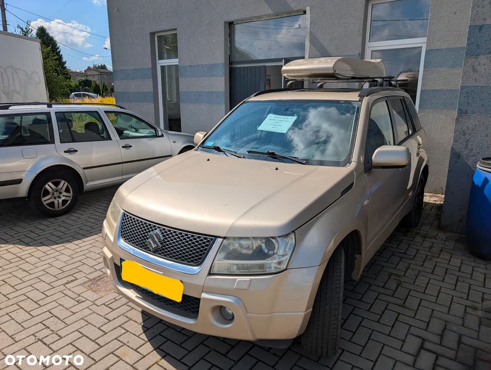 Suzuki Grand Vitara 2.0 - 3