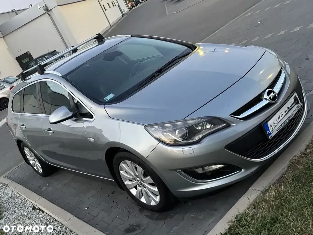 Opel Astra 1.6 CDTI Cosmo - 1