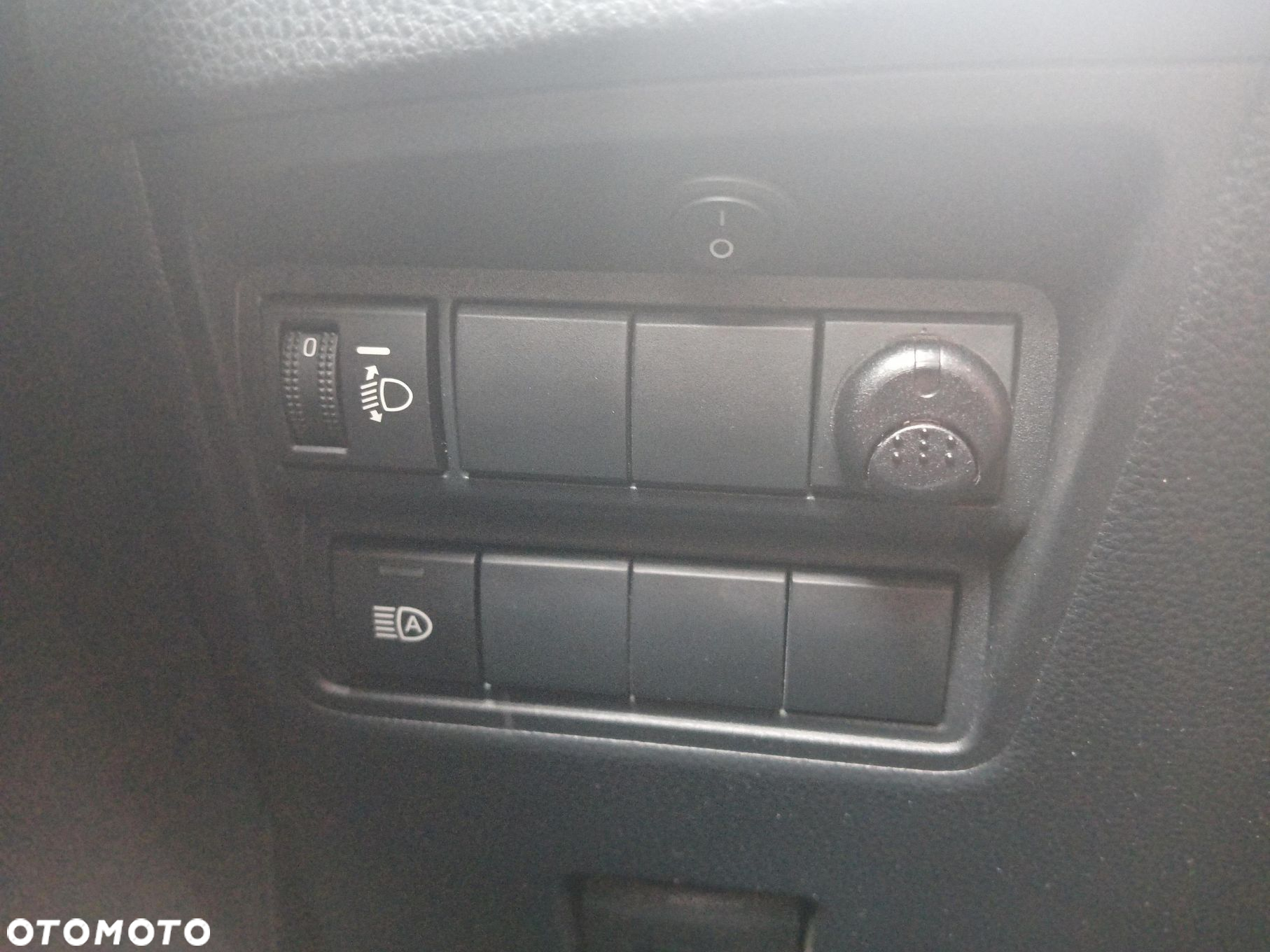 Toyota Yaris - 18