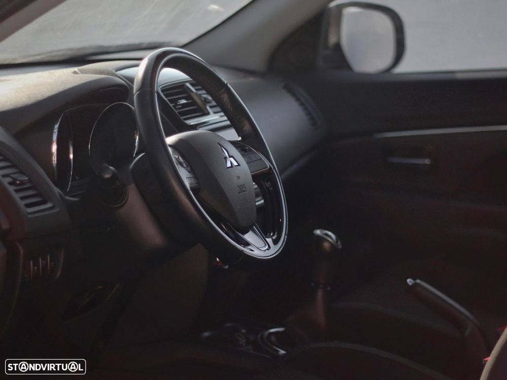 Mitsubishi ASX 1.6 Intense - 29