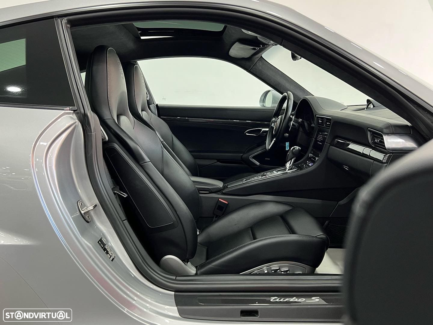 Porsche 911 (991) Turbo S PDK - 19