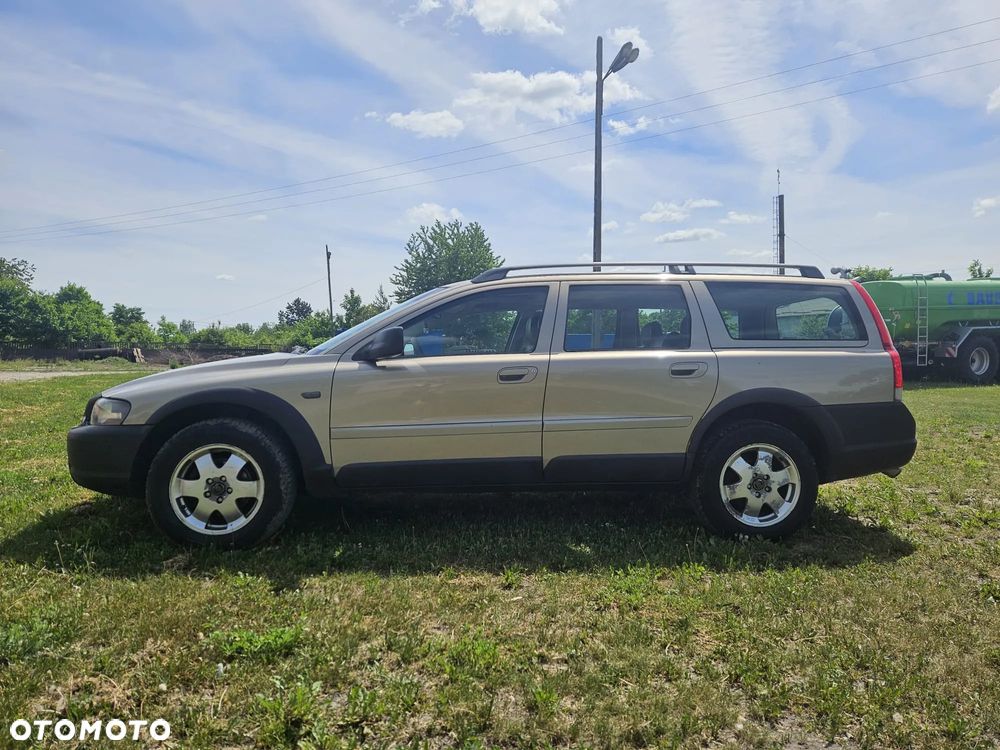 Volvo XC 70 - 1