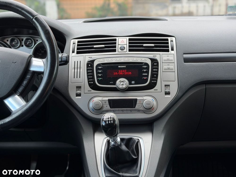 Ford Kuga 2.0 TDCi 2x4 Titanium - 19