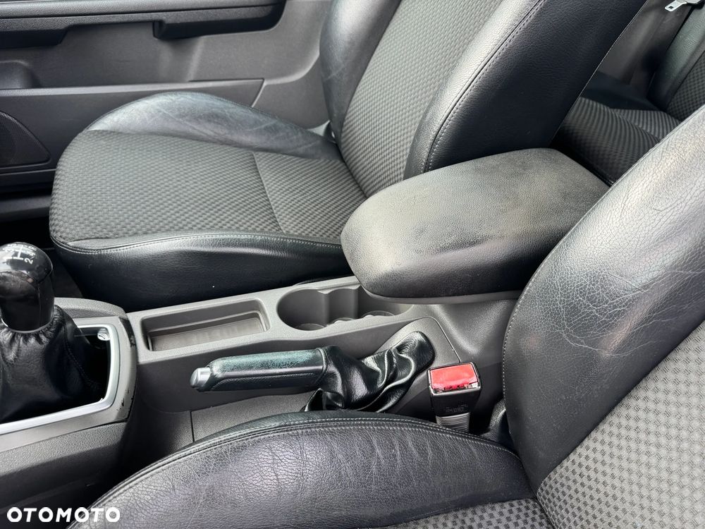 Ford Focus 1.6 Ti-VCT Titanium - 23