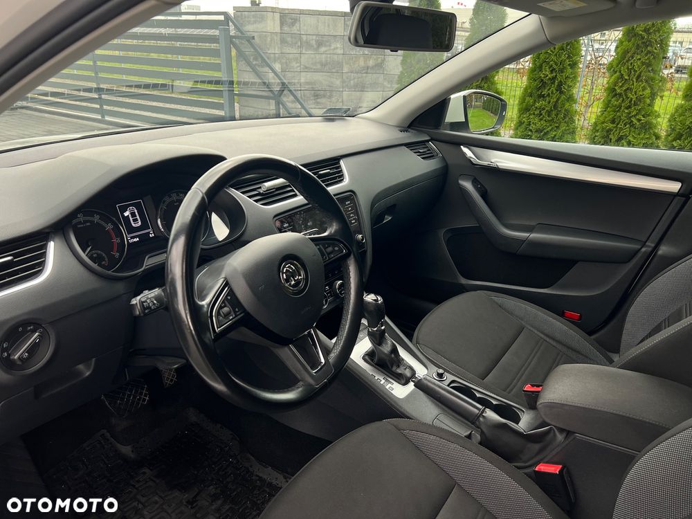 Skoda Octavia 1.4 TSI Style DSG - 11