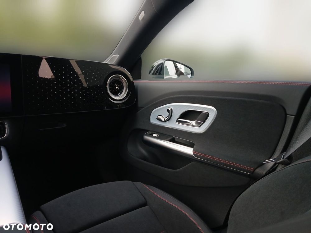 Mercedes-Benz CLA 200 mHEV 8G-DCT - 18
