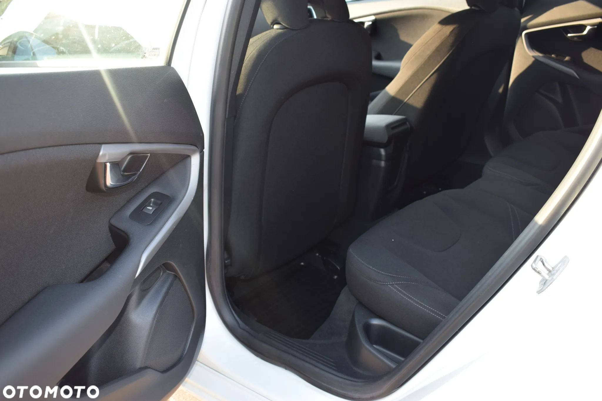 Volvo V40 D2 Momentum - 9