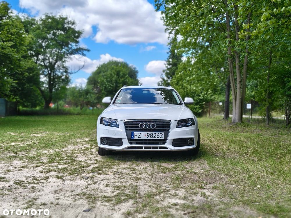 Audi A4 Avant 2.0 TDI DPF - 2