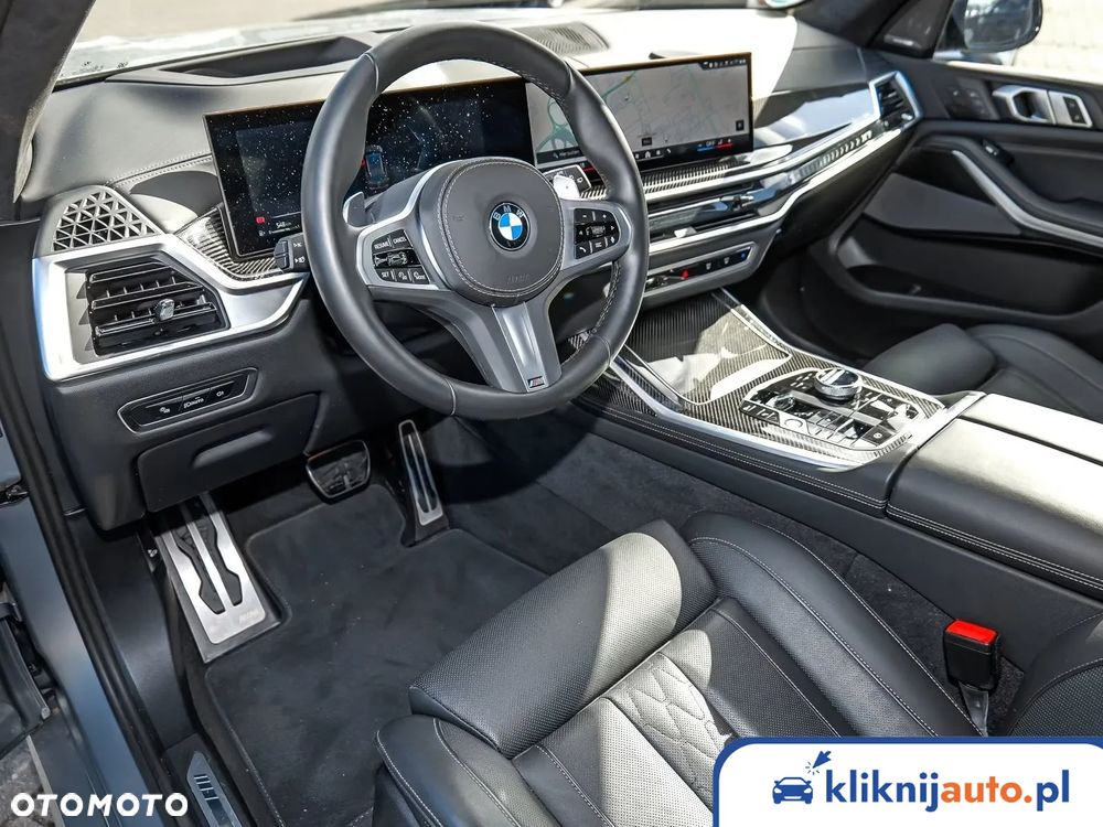 BMW X7 - 7