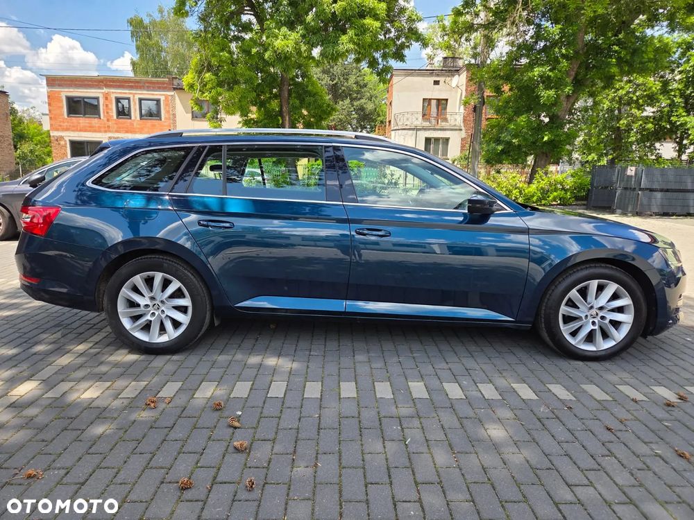 Skoda Superb 2.0 TDI Ambition DSG - 4