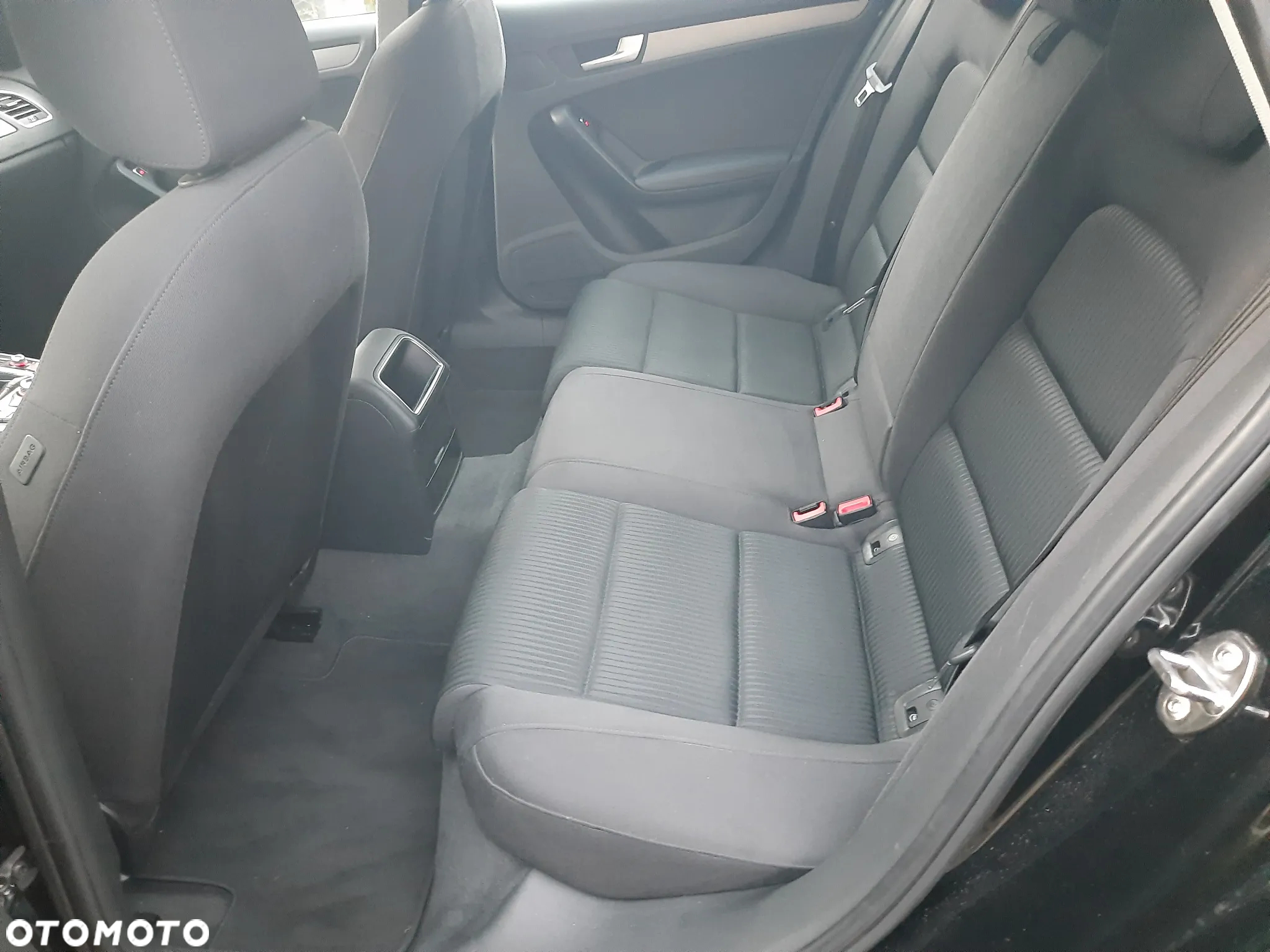 Audi A4 Avant 2.0 TDI DPF Ambiente - 10