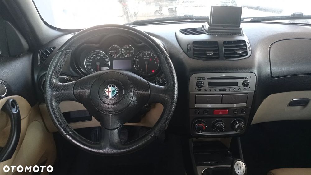 Alfa Romeo 147 1.6 Twin Spark ECO Eleganza - 40