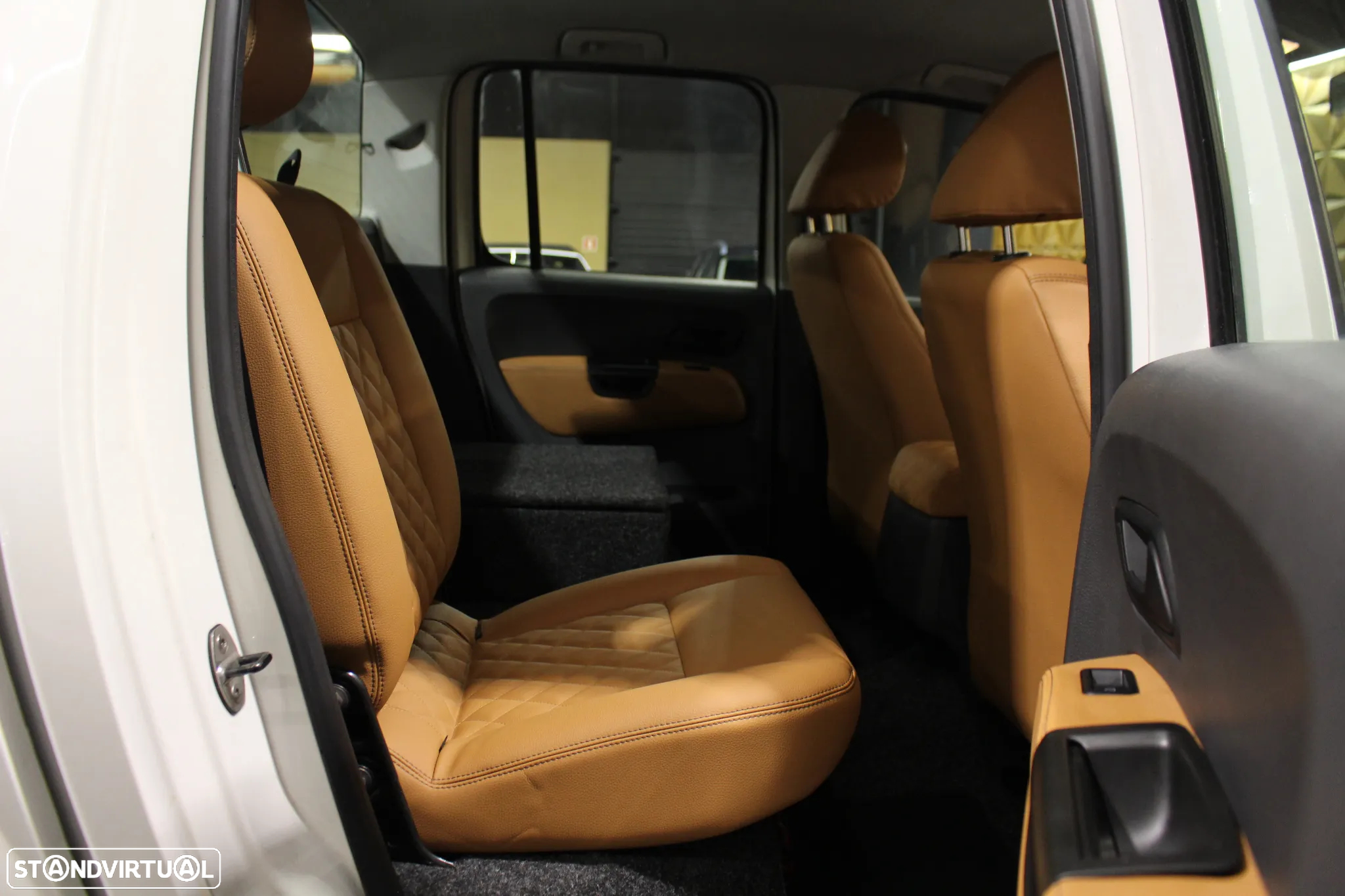 VW Amarok 2.0 TDi CD Extra AC Plus CM 4Motion - 23