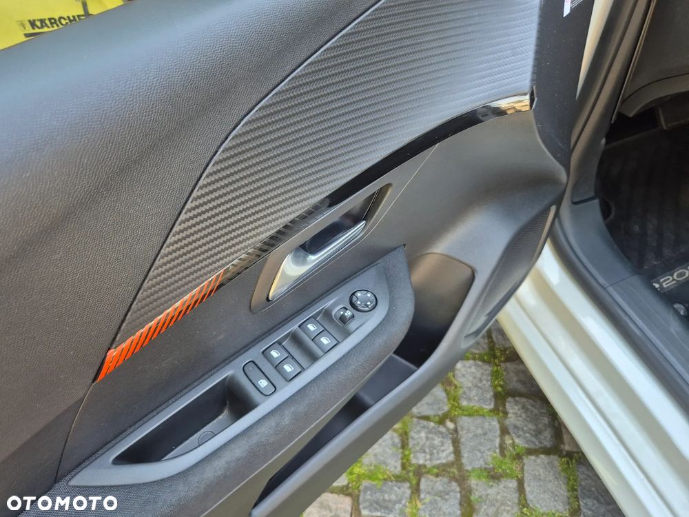 Peugeot 208 Elektromotor 136 Allure Pack - 11