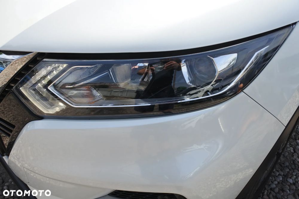 Nissan Qashqai 1.2 DIG-T Xtronic TEKNA - 28