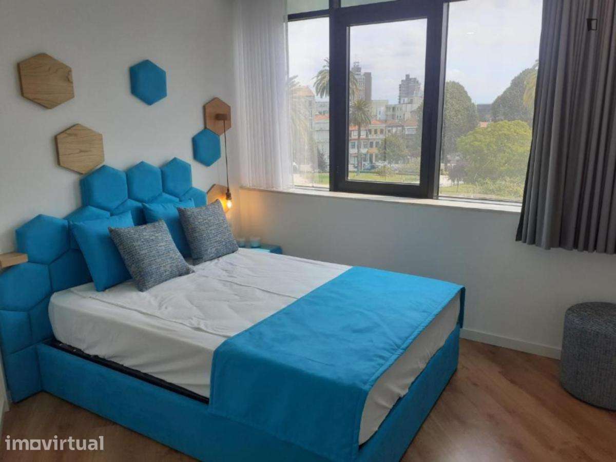 Apartamento com 3 quartos - localizado em Cedofeita Porto - Grande imagem: 4/10