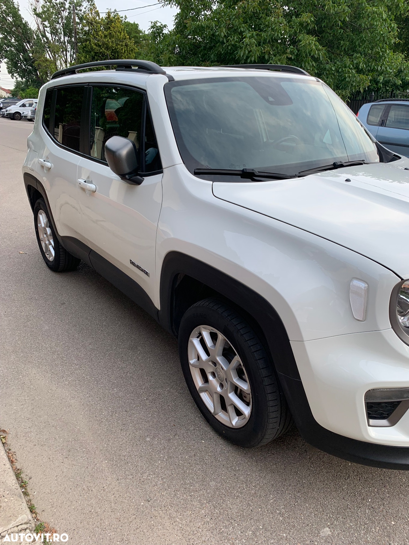 Jeep Renegade 1.3 T-GDI 4xe PLUG-IN Hybrid Automatik Summit - 9