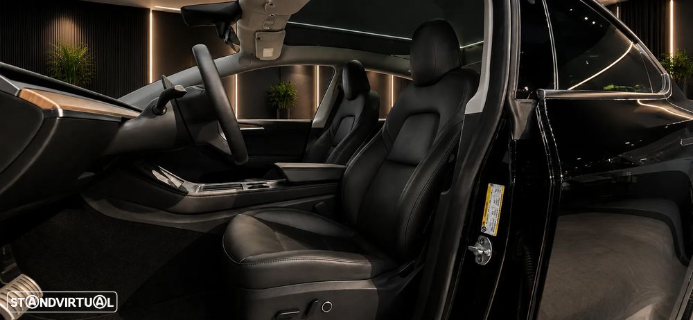 Tesla Model Y Performance Dual Motor AWD - 7