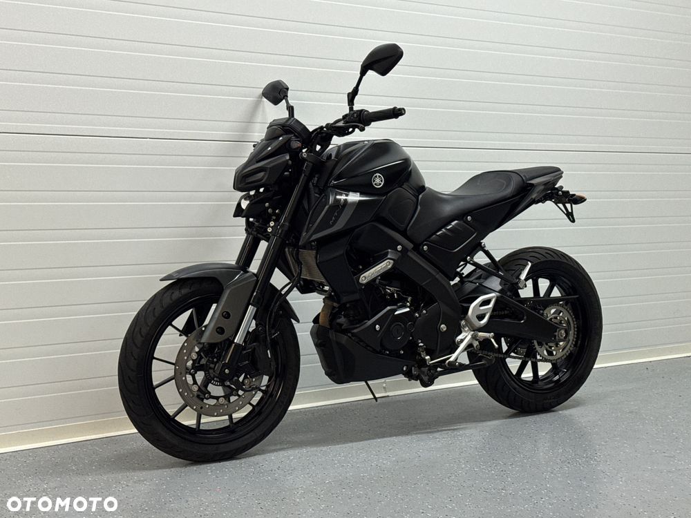 Yamaha MT - 8