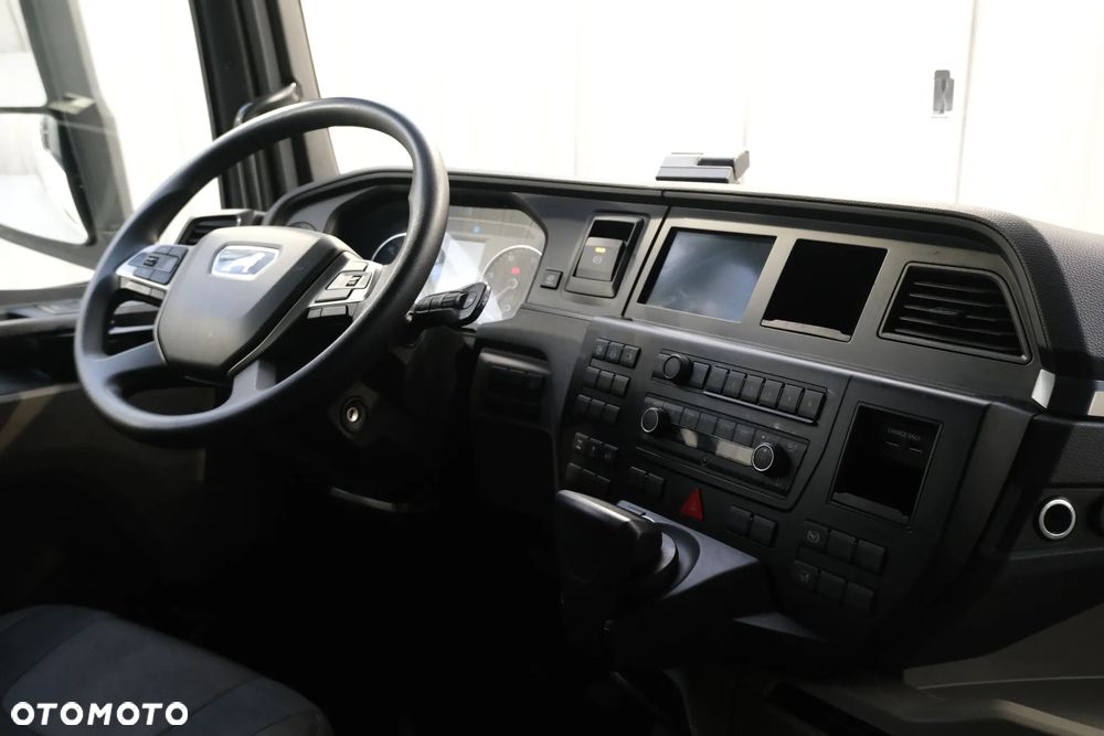 MAN TGX - 16