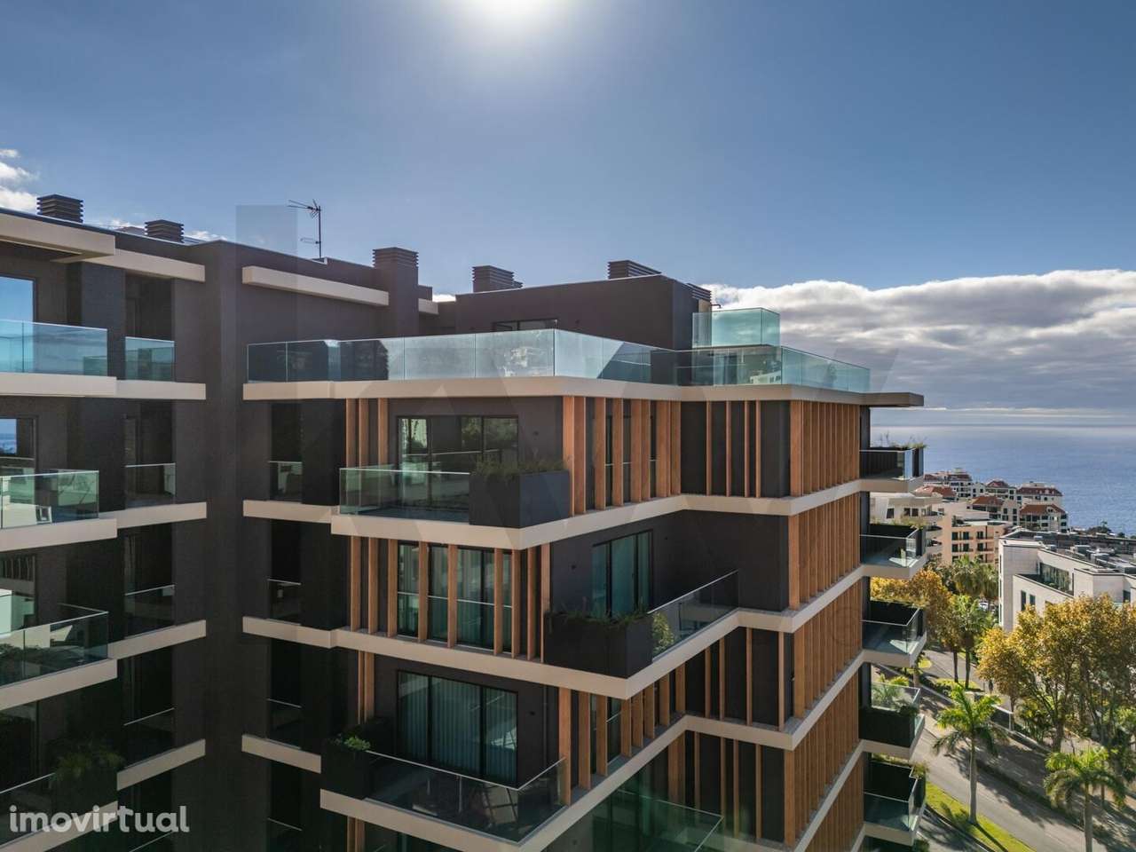 Apartamento T3 - Varino 7 — Elegância e Modernidade na Estrada Monumen - Grande imagem: 2/24