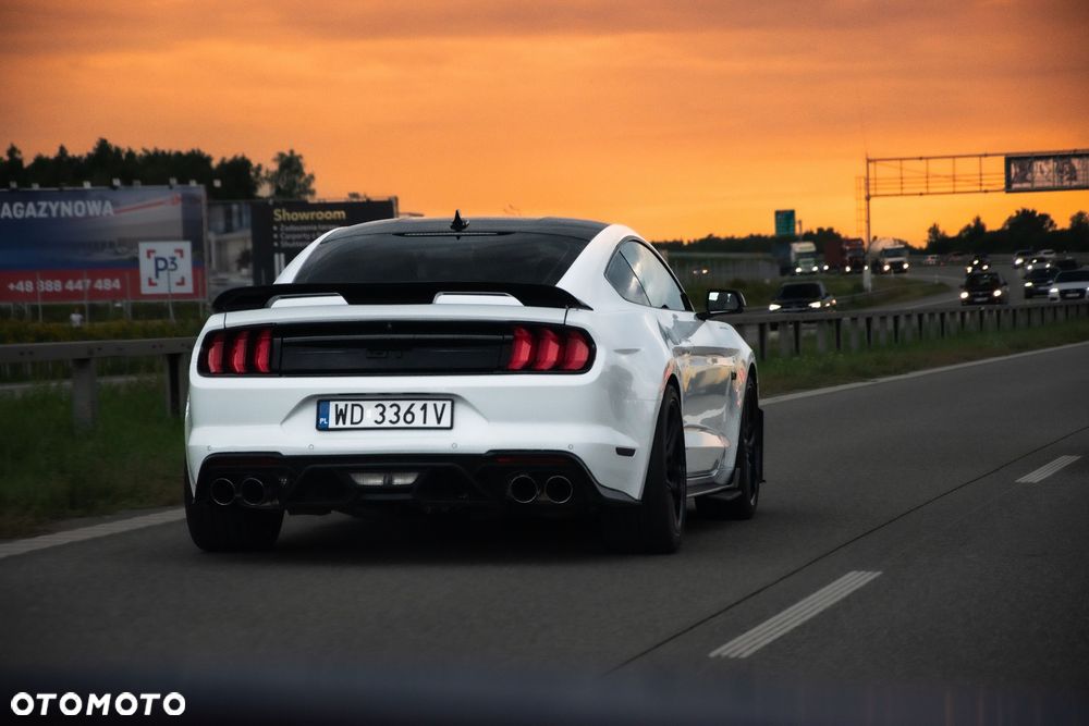 Ford Mustang - 26