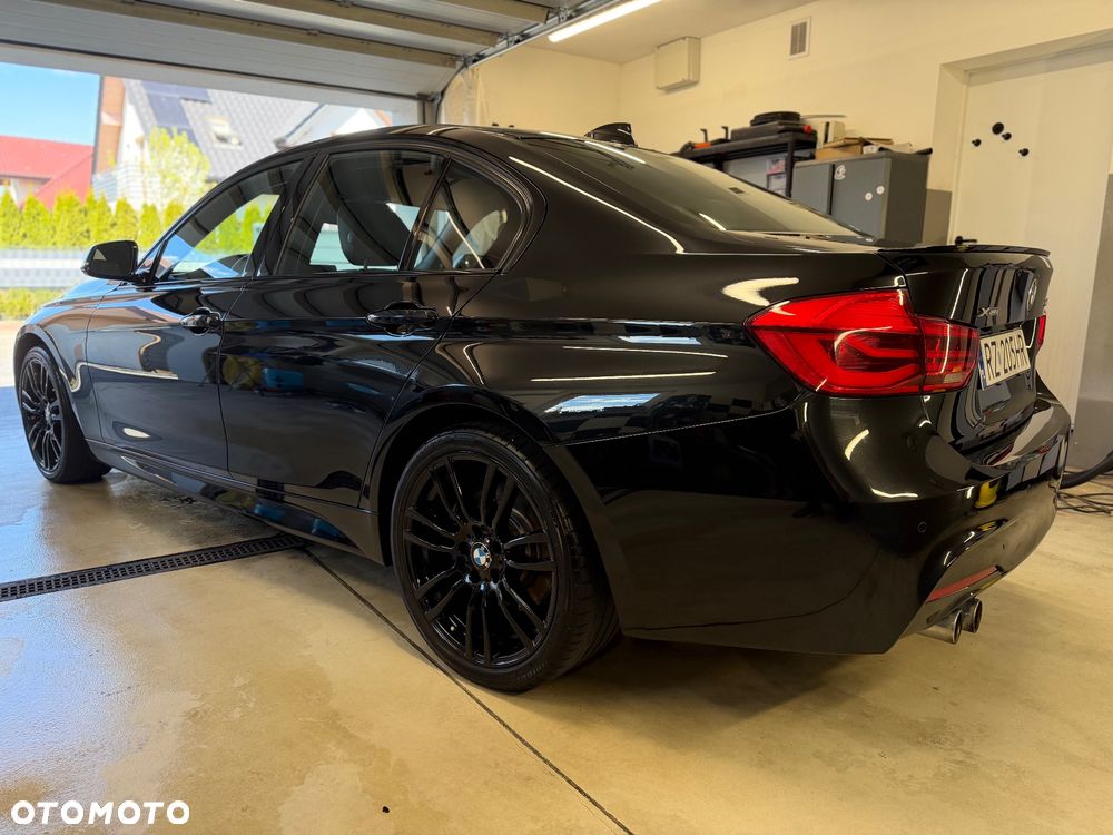 BMW Seria 3 330i xDrive Edition M Sport Shadow - 6