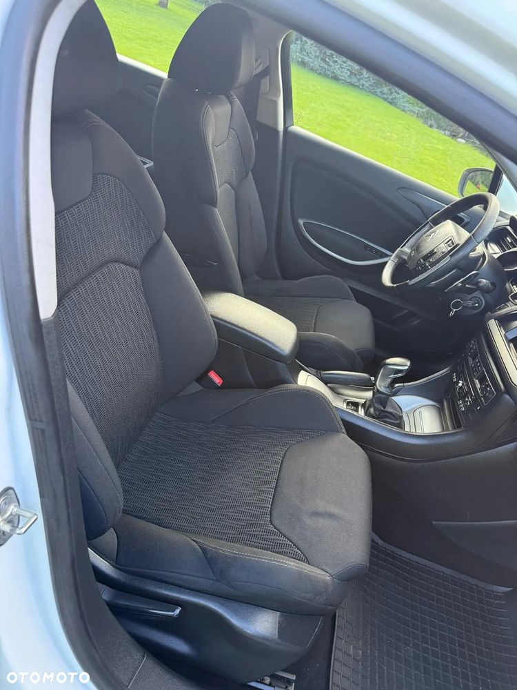 Citroën C5 Tourer e-HDi 115 EGS6 FAP Selection - 9