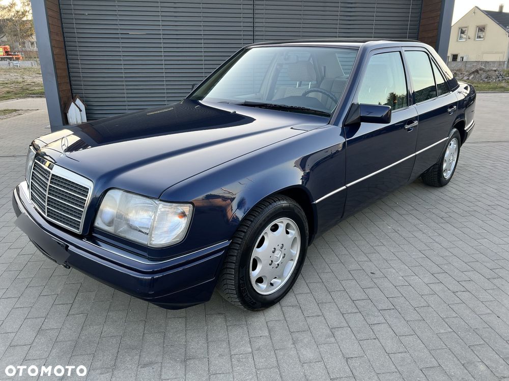 Mercedes-Benz Klasa E 260 - 2